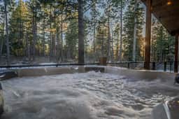 Onyx Pines Retreat | Luxury Alpine Cabin w/ Hot Tub Near Zion & Bryce - Image 3