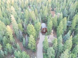 Remodeled A-Frame Cabin Near Bryce and Zion - Image 3