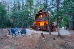 Remodeled A-Frame Cabin Near Bryce and Zion - Image 4