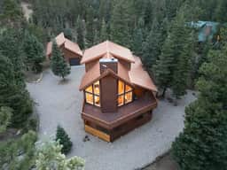 The Pinehill Lodge | 3BR, 2 King Beds + Hot Tub - Image 4