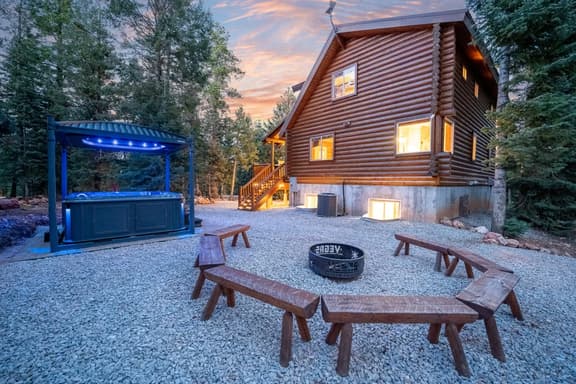 The Lazy Bear Lodge — Dog-Friendly Cabin with Hot Tub, Game Room & Central AC - Image 1